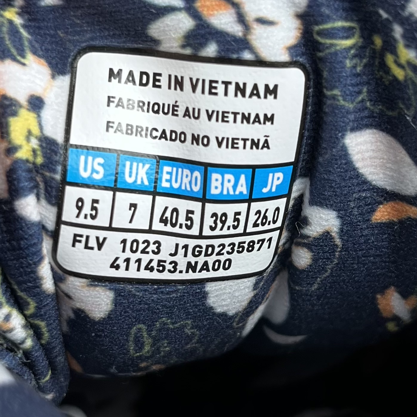 Mizuno style tag