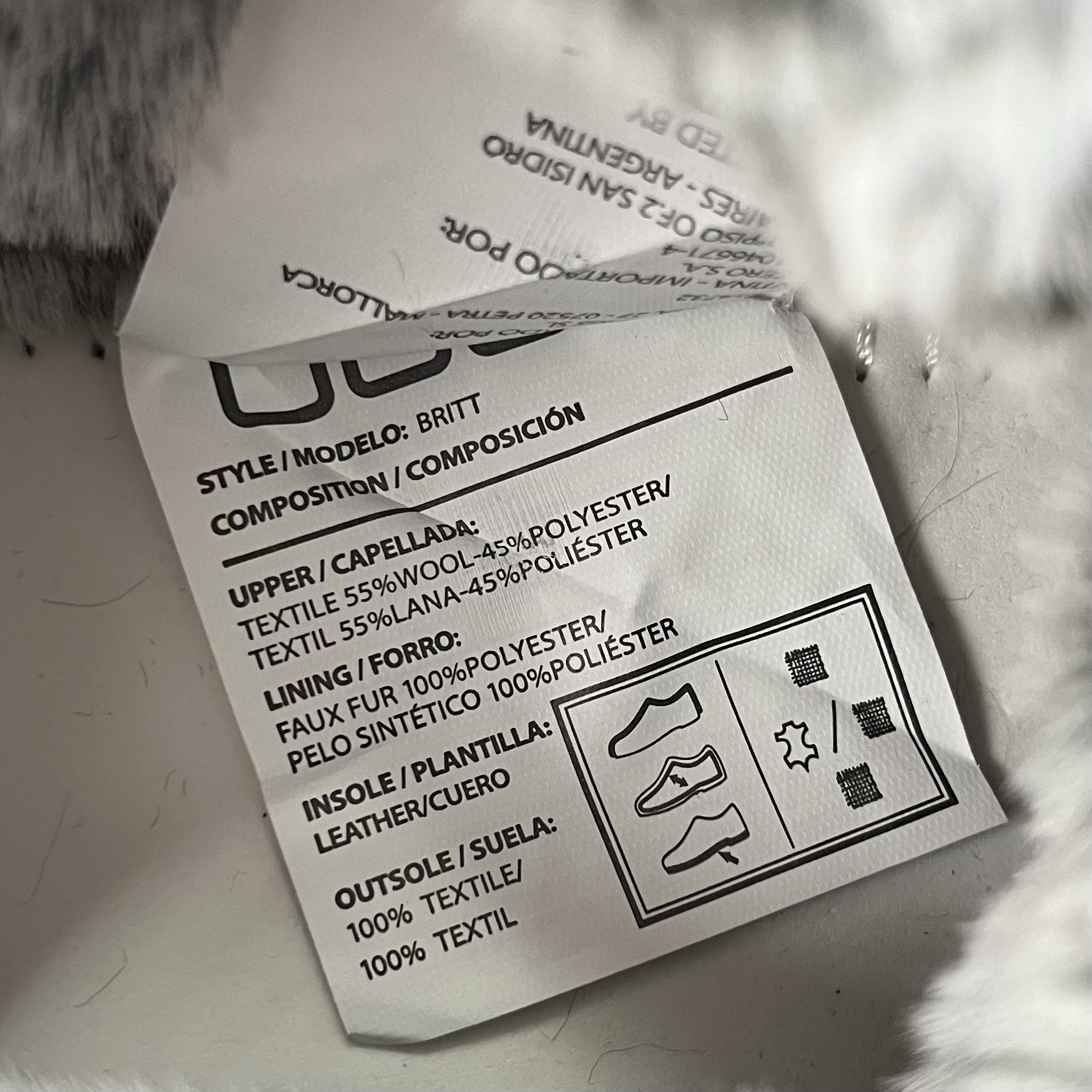 UGG style tag